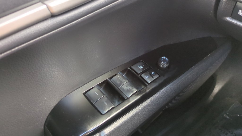 Used 2025 Toyota Camry XSE FWD image 19