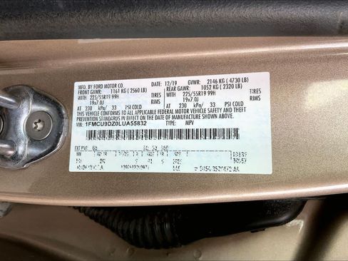 Used 2020 Ford Escape Titanium AWD/4WD image 35