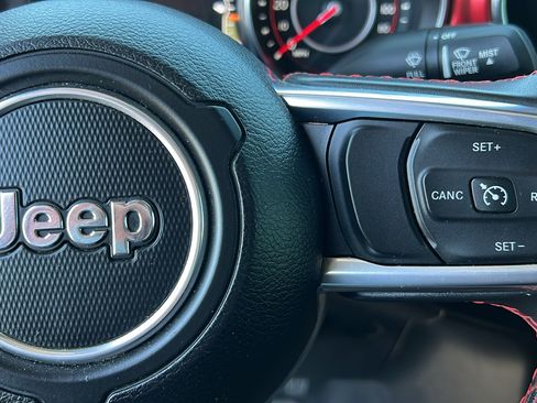 Used 2022 Jeep Gladiator Rubicon AWD/4WD image 27