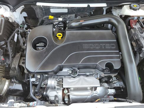 Used 2024 Chevrolet Equinox LT image 33