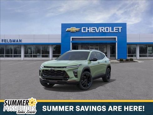 New 2026 Chevrolet Trax ACTIV w/ Sunroof Package FWD image 8