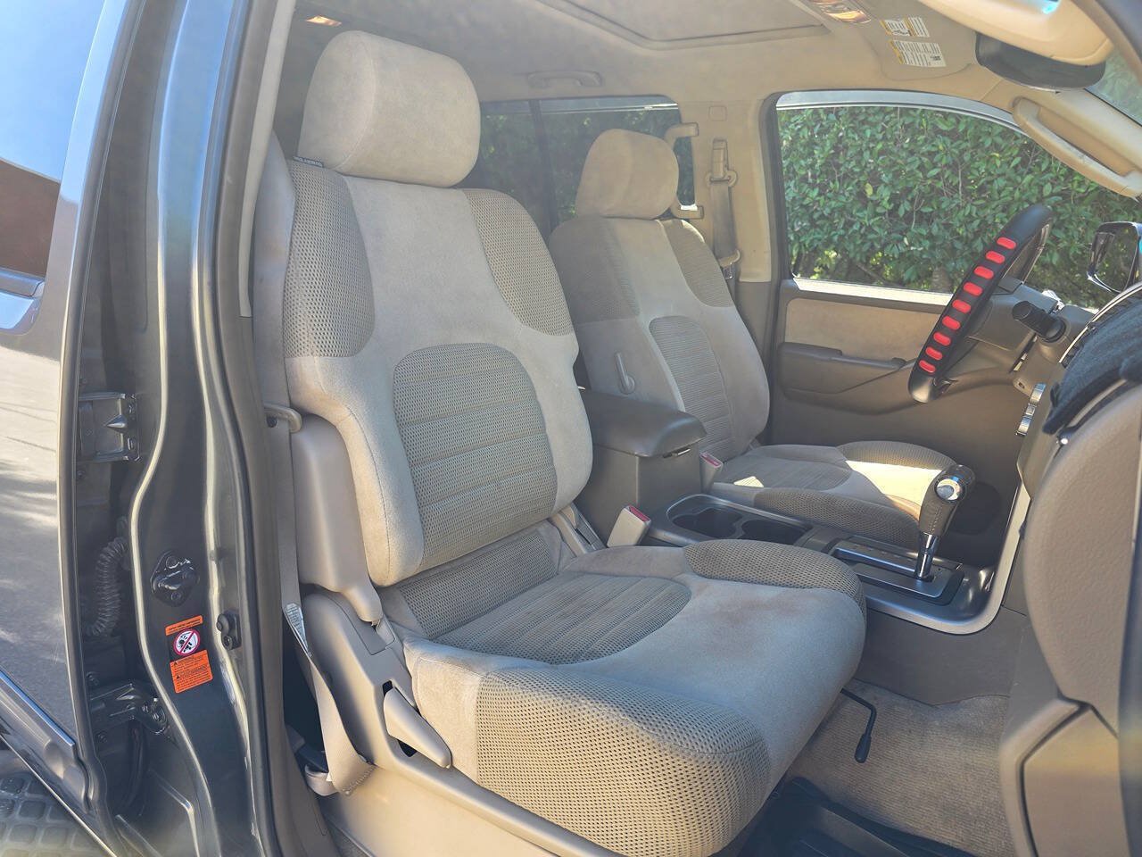 Used 2005 Nissan Pathfinder SE w/ (P01) Se Premium Pkg RWD image 34