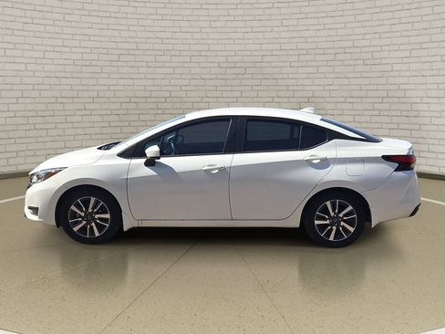 Used 2025 Nissan Versa SV w/ Trunk Package FWD image 8