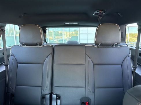 New 2026 GMC Yukon XL Elevation w/ LPO, Elevation Black Package image 30