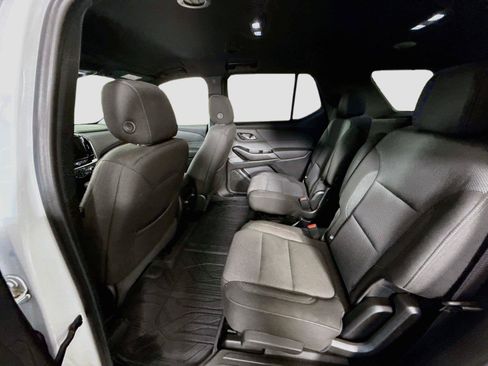 Used 2023 Chevrolet Traverse LT w/ LPO, Floor Liner Package AWD/4WD image 16