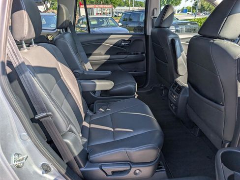 Used 2018 Honda Pilot Elite image 13