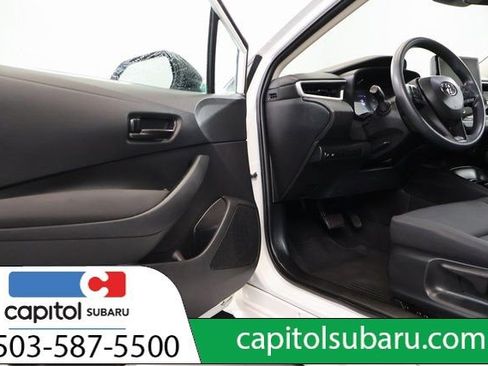 Used 2023 Toyota Corolla LE image 8