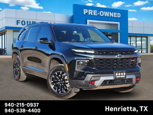 Used 2024 Chevrolet Traverse Z71 w/ Enhanced Driving Package AWD/4WD image 1