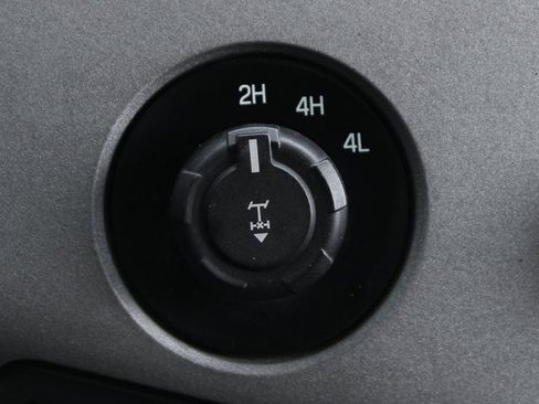 Used 2014 Ford F250 XLT w/ XLT Interior Package image 25