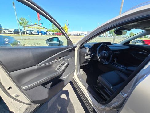 Used 2023 MAZDA CX-30 AWD 2.5 S w/ Select Package image 17