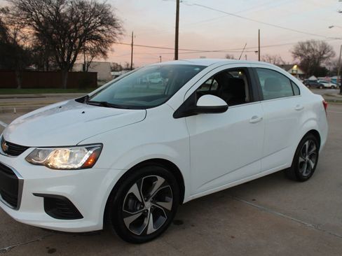 Used 2020 Chevrolet Sonic Premier image 6