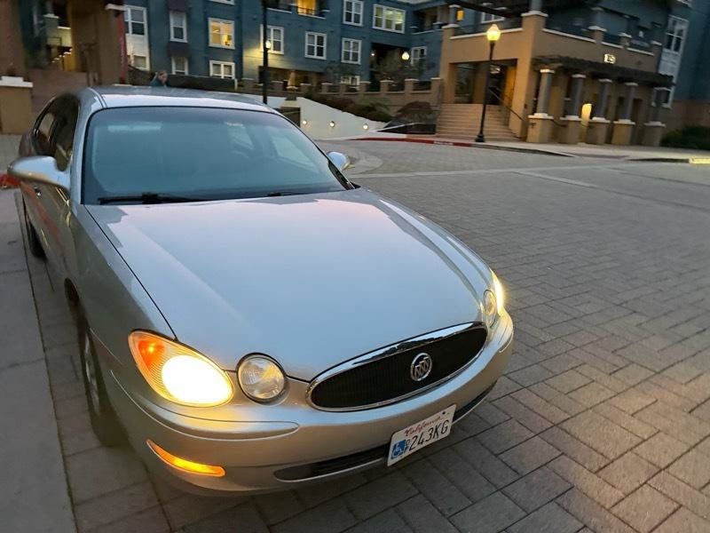 Used 2007 Buick LaCrosse CXL FWD image 32