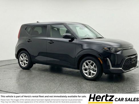 Used 2025 Kia Soul LX w/ LX Technology Package FWD image 1