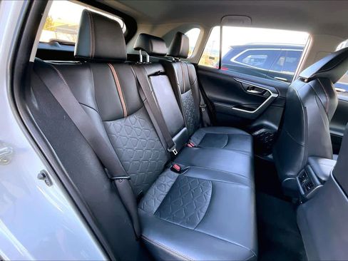 Used 2022 Toyota RAV4 Adventure image 19