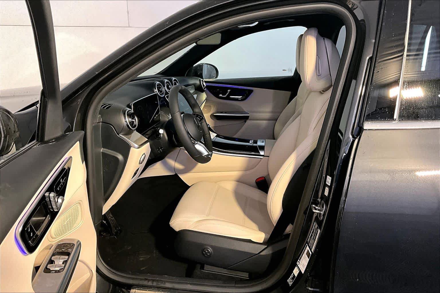 Used 2026 Mercedes-Benz GLC 300 4MATIC image 13