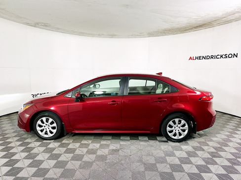 Used 2025 Toyota Corolla LE FWD image 6