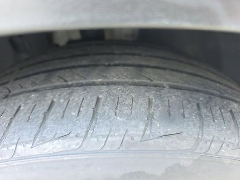 Used 2017 Ford Explorer Limited image 6