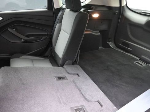 Used 2019 Ford Escape SE image 21