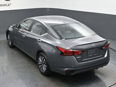 Used 2025 Nissan Altima 2.5 SV AWD/4WD image 56