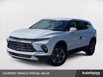 New 2025 Chevrolet Blazer LT w/ LPO, Black Grille Bar Package
