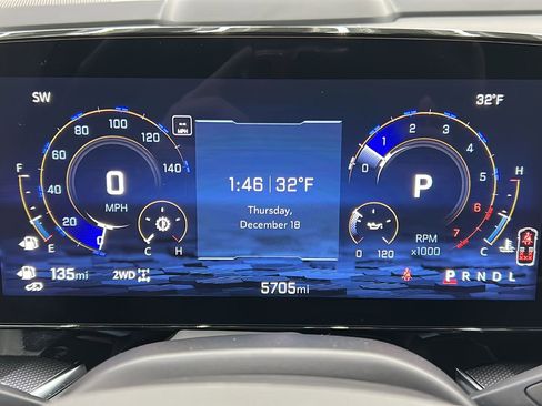 Used 2025 Chevrolet Suburban RST w/ RST Capability Package image 26