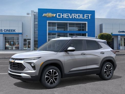 New 2026 Chevrolet TrailBlazer LT w/ Driver Confidence Package FWD image 6