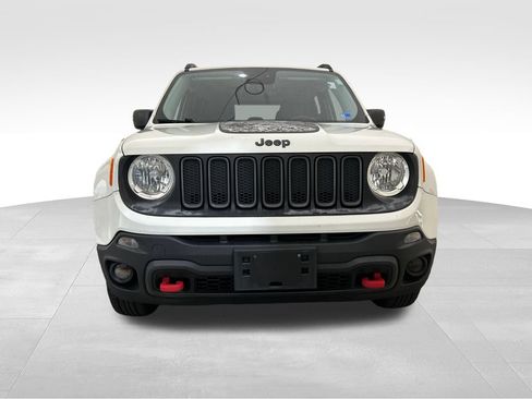Used 2017 Jeep Renegade Trailhawk AWD/4WD image 9