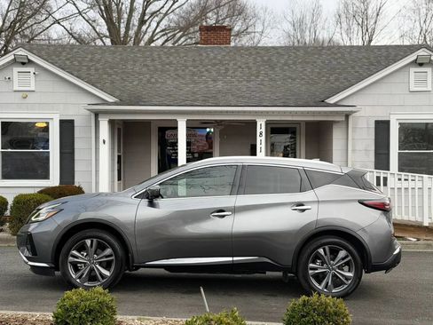 Used 2024 Nissan Murano Platinum w/ Cargo Package FWD image 3