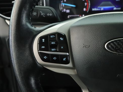 Used 2021 Ford Explorer XLT w/ Equipment Group 202A image 11