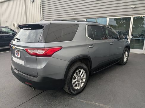 Used 2021 Chevrolet Traverse LT w/ LPO, 'HIT The Road' Package AWD/4WD image 5