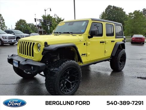 Used 2024 Jeep Wrangler Unlimited Sport AWD/4WD image 9