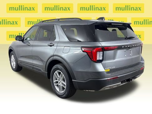 New 2026 Ford Explorer Active w/ Active Comfort Package RWD image 9
