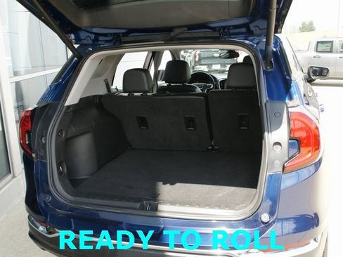 Used 2023 GMC Terrain SLT image 26