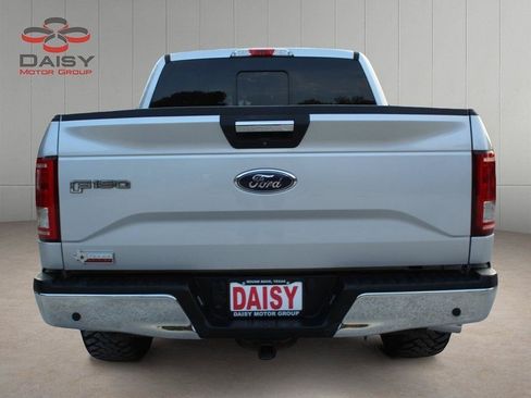 Used 2017 Ford F150 XLT w/ Equipment Group 302A Luxury RWD image 5