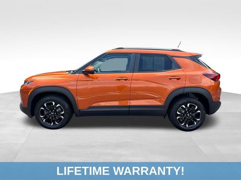 Used 2022 Chevrolet TrailBlazer LT AWD/4WD image 3