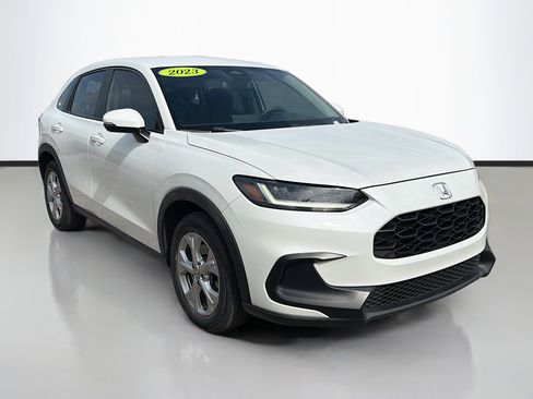 Used 2023 Honda HR-V LX image 1