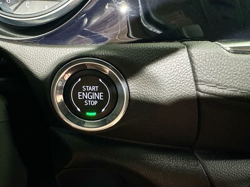 Used 2022 Buick Encore GX Select w/ Sport Touring Package image 21