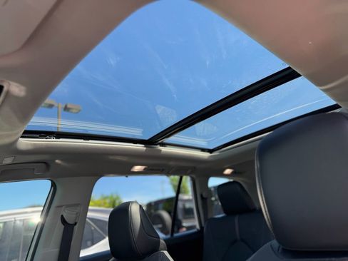 Used 2024 Toyota Grand Highlander Platinum image 16