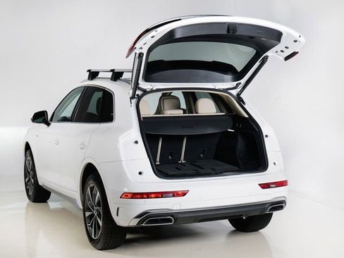 Certified 2023 Audi Q5 2.0T Premium w/ Convenience Package image 6