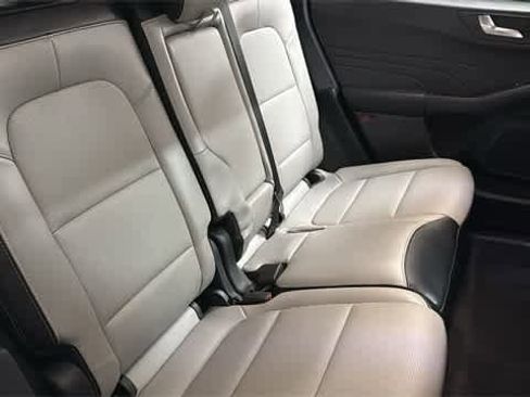 Used 2024 Ford Escape Platinum image 38