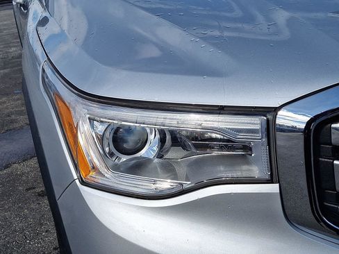 Used 2019 GMC Acadia SLT image 9