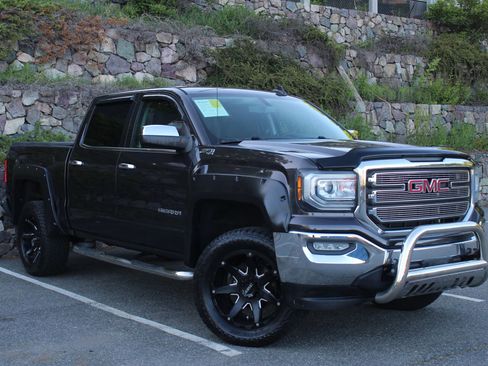 Used 2016 GMC Sierra 1500 SLE w/ SLE Value Package AWD/4WD image 4