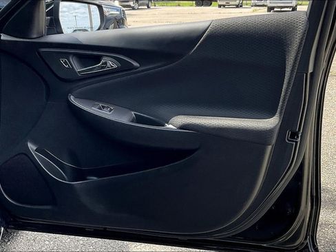 Used 2025 Chevrolet Malibu LT image 25