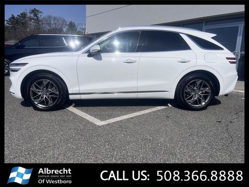 Used 2022 Genesis GV70 2.5T w/ Select Package image 2