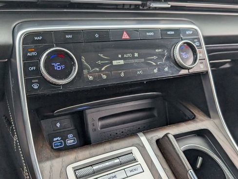 Used 2024 Genesis GV80 3.5T Advanced AWD/4WD image 33