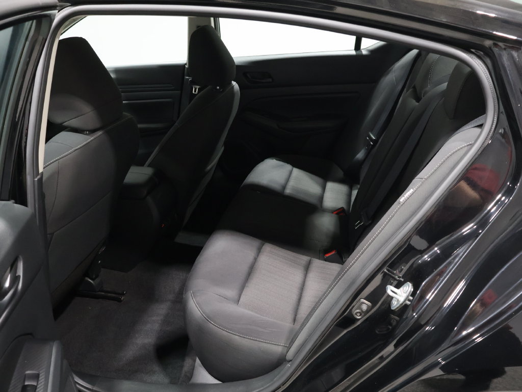 Used 2025 Nissan Altima 2.5 SV FWD image 18
