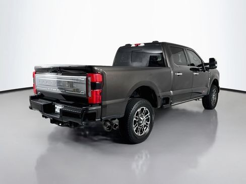 Used 2025 Ford F350 Platinum w/ Platinum Plus Package AWD/4WD image 5