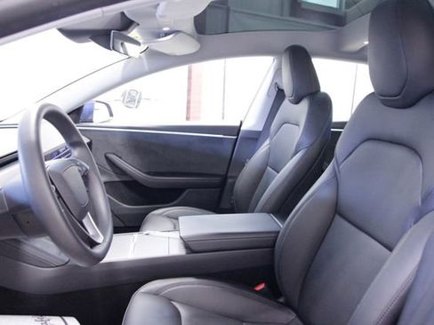 Used 2025 Tesla Model 3 Long Range image 13