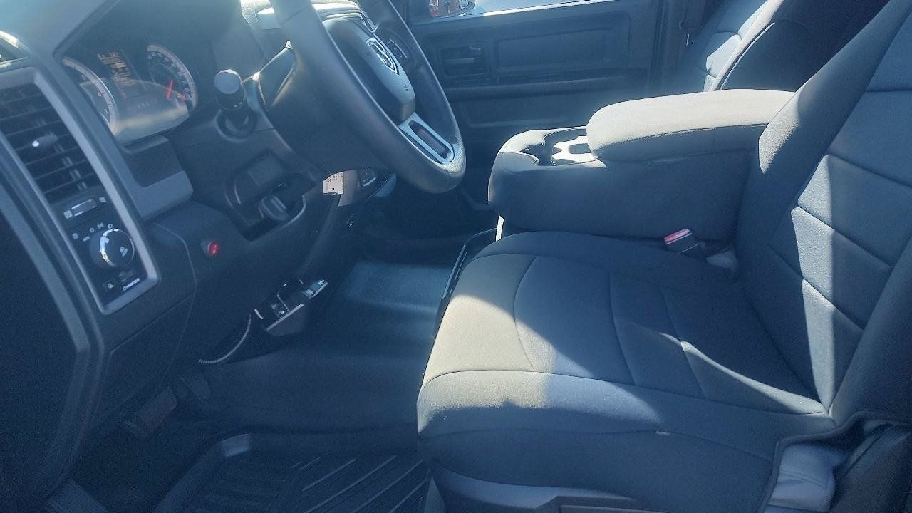 Used 2016 RAM 1500 Express w/ Black Ram 1500 Express Group AWD/4WD image 10
