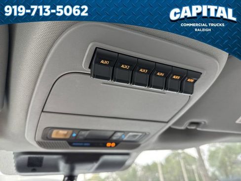 New 2026 Ford F250 XL w/ XL Chrome Package image 30